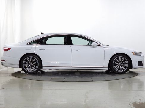 Used 2020 Audi A8 L 4.0T image 11