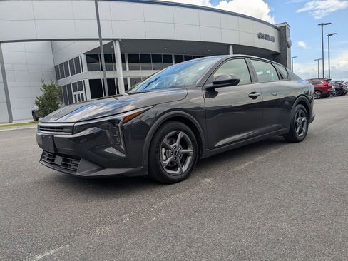 Used 2025 Kia K4 FWD image 8