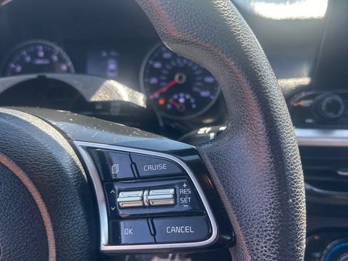 Used 2019 Kia Forte LXS FWD image 29