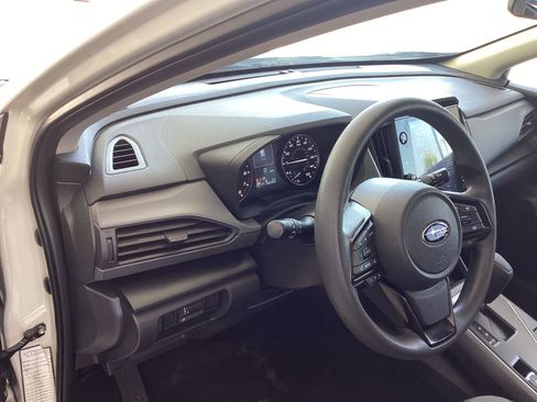 Used 2025 Subaru Crosstrek 2.0i Premium AWD/4WD image 9