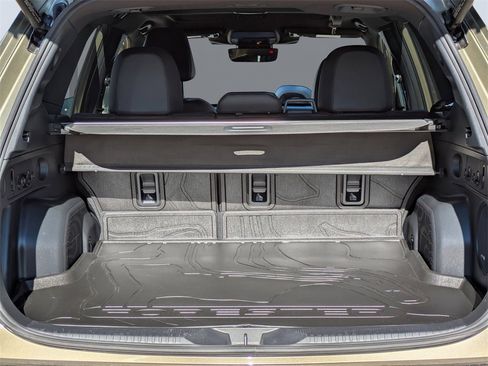 Certified 2025 Subaru Forester Limited w/ Popular Package #2 image 53