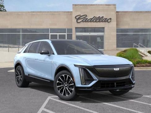 New 2026 Cadillac Lyriq Sport RWD image 7