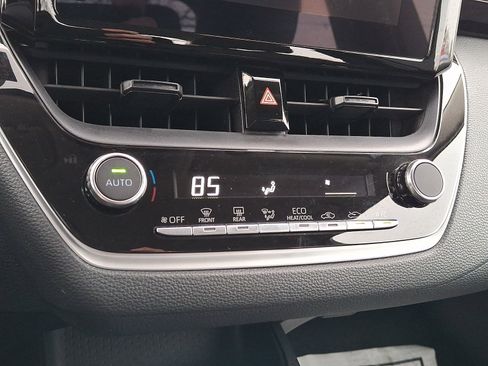 Used 2024 Toyota Corolla LE image 15