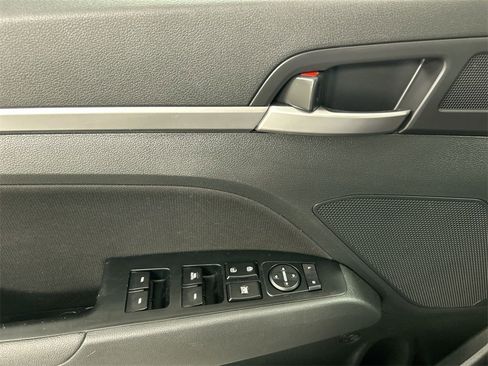 Used 2020 Hyundai Elantra Value Edition w/ Cargo Package (C1) image 11
