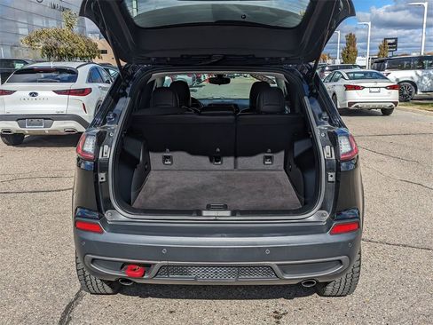 Certified 2020 Jeep Cherokee Trailhawk w/ Cold Weather Group image 27