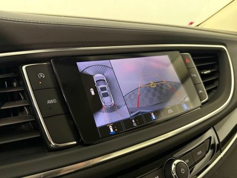 Used 2024 Buick Enclave Essence w/ Technology Package AWD/4WD image 18