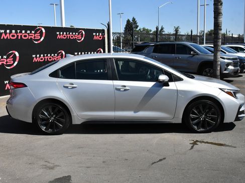 Used 2026 Toyota Corolla SE w/ SE Package FWD image 9