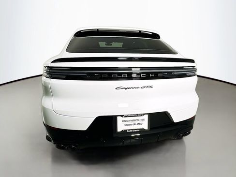 New 2026 Porsche Cayenne GTS image 10