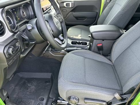 New 2026 Jeep Gladiator Sport AWD/4WD image 22