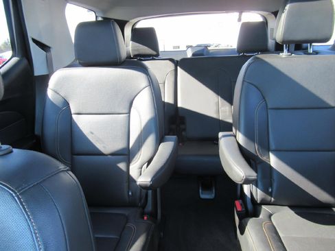 Used 2020 Chevrolet Traverse Premier w/ Redline Edition image 11