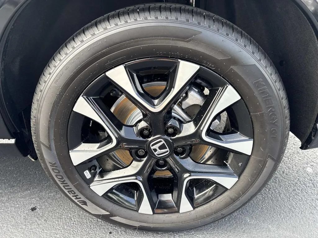 Used 2026 Honda HR-V EX-L image 11