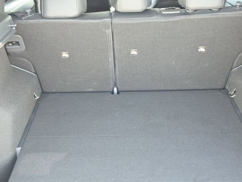 Used 2025 Nissan Kicks SR FWD image 7