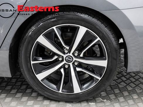 Used 2023 Nissan Maxima SV w/ Floor Mat Group image 30