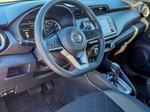 Used 2019 Nissan Kicks SV w/ Exterior Package image 12