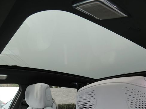 New 2026 Cadillac Lyriq Premium Luxury image 13