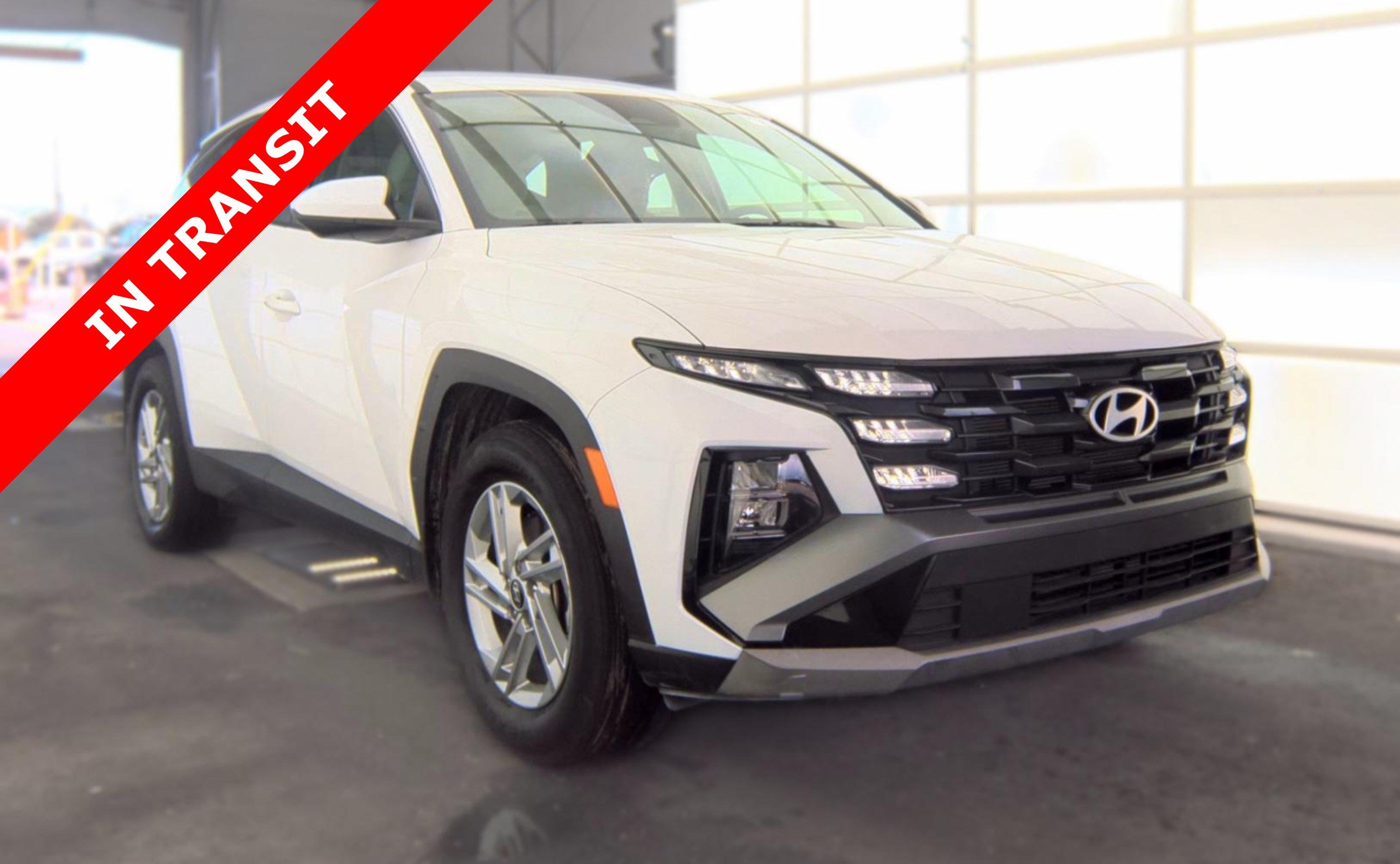 Used 2025 Hyundai Tucson SE FWD image 3