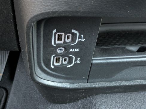 Used 2026 RAM 2500 Big Horn AWD/4WD image 29