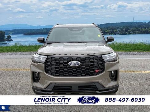 New 2026 Ford Explorer ST w/ Sun And Sound Package AWD/4WD image 8