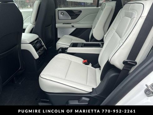 New 2026 Lincoln Aviator Black Label w/ Dynamic Handling Package image 19