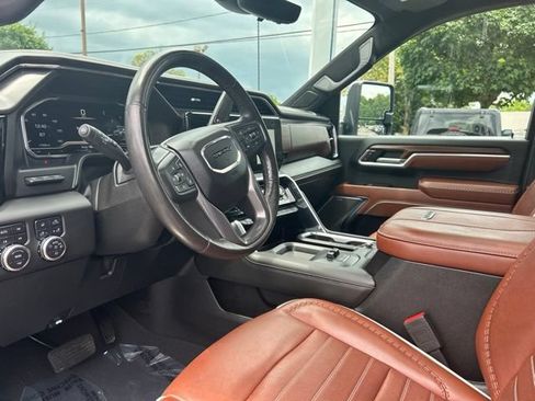 Used 2025 GMC Sierra 3500 Denali Ultimate AWD/4WD image 23