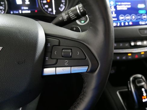 Used 2021 Cadillac XT4 Premium Luxury AWD/4WD image 28