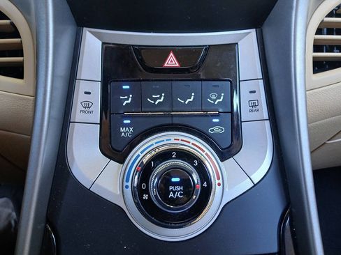 Used 2012 Hyundai Elantra GLS w/ Comfort Pkg 2 FWD image 17