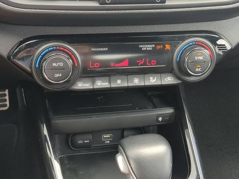 Used 2022 Kia Forte GT-Line w/ GT-Line Premium Package FWD image 25