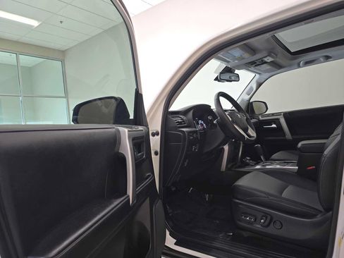 Certified 2023 Toyota 4Runner SR5 Premium w/ Moonroof Package AWD/4WD image 24