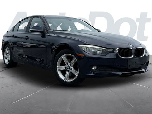 Used 2015 BMW 320i xDrive Sedan AWD/4WD image 1