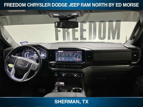 Used 2023 GMC Sierra 1500 SLT image 11