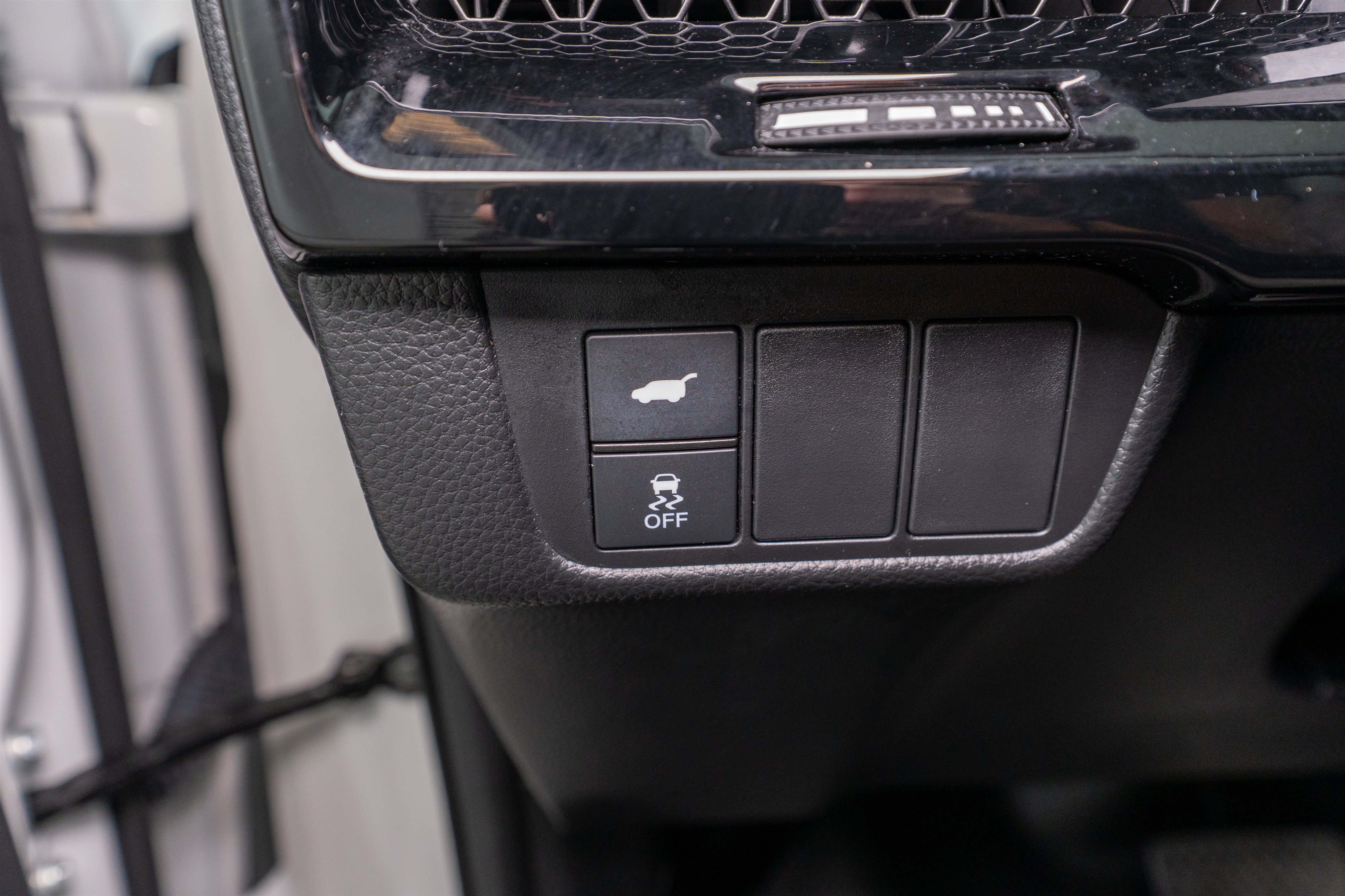 Used 2025 Honda CR-V EX-L image 30