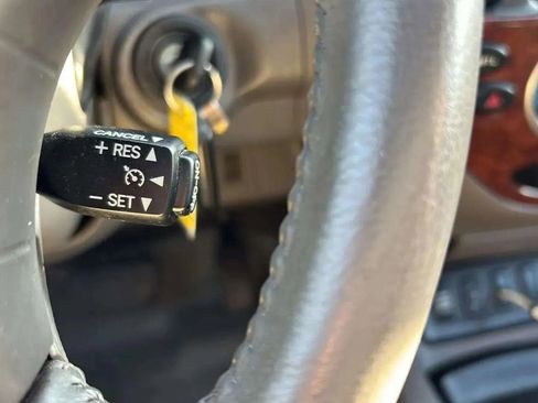 Used 2007 Toyota Sequoia Limited image 33