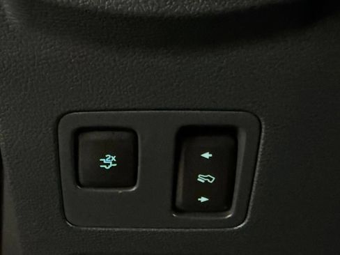 Used 2022 Ford F350 Platinum AWD/4WD image 32