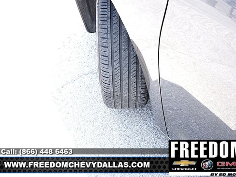 Used 2023 Chrysler Voyager LX FWD image 42