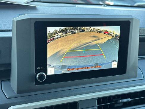 Used 2025 Toyota Tacoma SR image 15