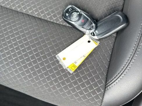 Used 2022 Buick Encore Preferred w/ Safety Package image 20