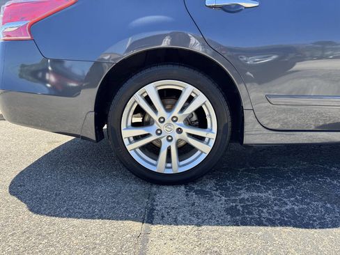 Used 2013 Nissan Altima 3.5 SV FWD image 10
