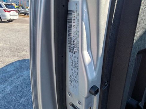 Used 2017 RAM 3500 Tradesman w/ Power & Remote Entry Group image 23