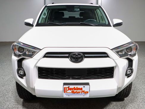 Used 2023 Toyota 4Runner SR5 Premium w/ Moonroof Package AWD/4WD image 4