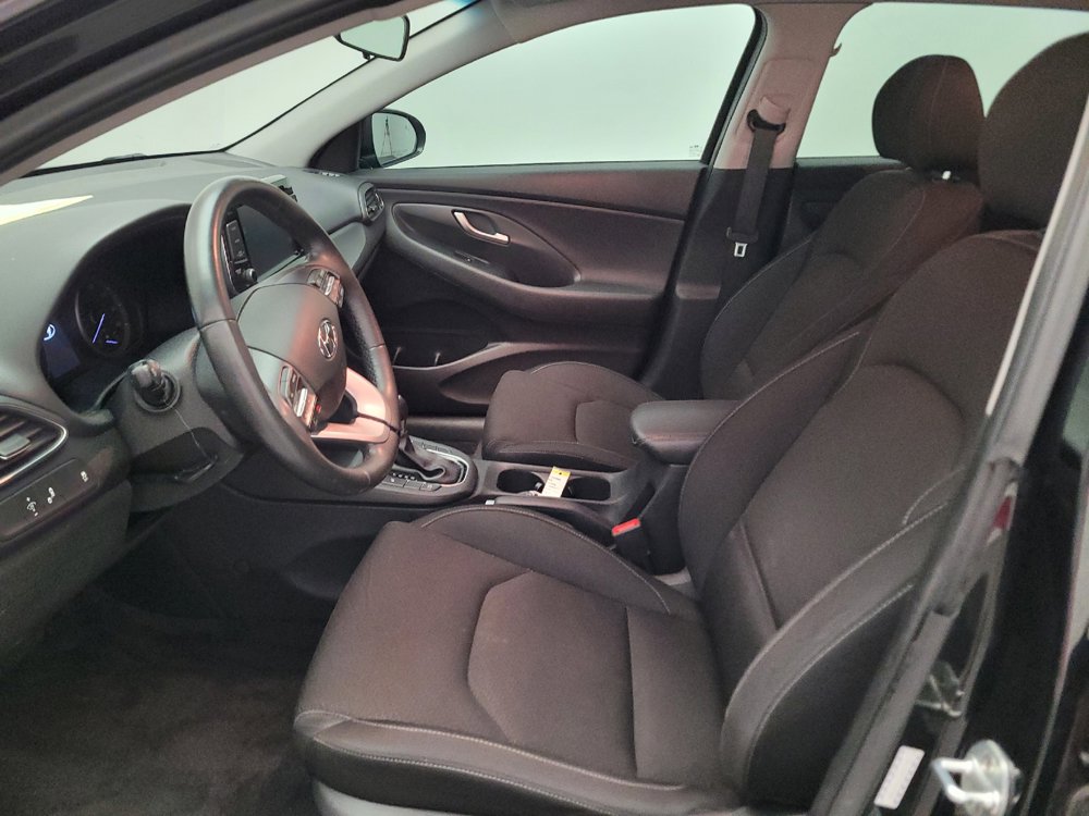 Used 2018 Hyundai Elantra GT w/ Style Package 02 FWD image 17