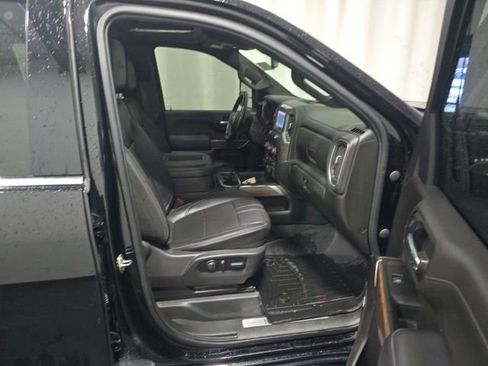 Used 2022 Chevrolet Silverado 2500 High Country w/ Safety Package II image 8