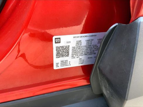 Used 2024 Chevrolet Trax LS w/ LS Convenience Package FWD image 34