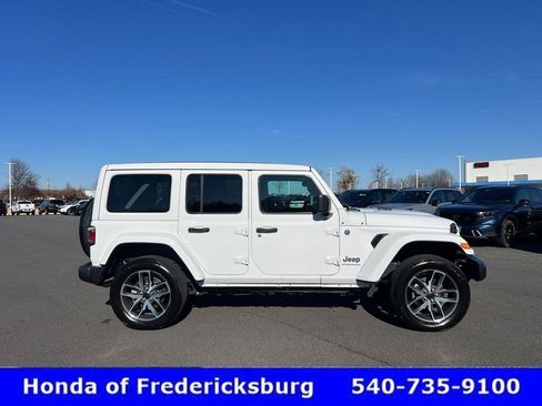 Used 2024 Jeep Wrangler Sport S w/ Convenience Group image 9