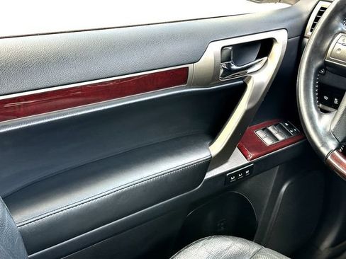 Used 2019 Lexus GX 460 Premium AWD/4WD image 28