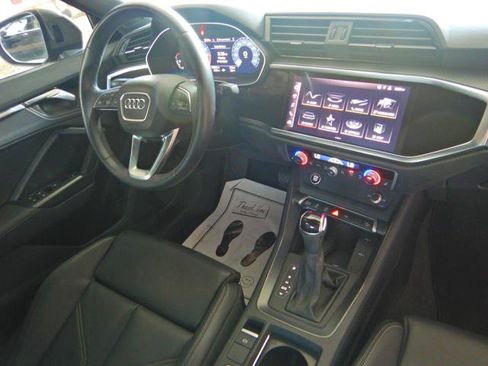 Used 2023 Audi Q3 2.0T Premium w/ Black Optic Sport Package AWD/4WD image 2