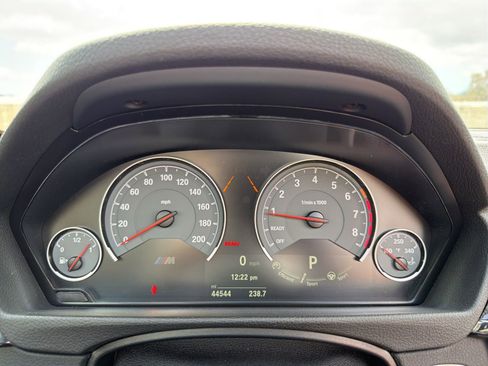 Used 2015 BMW M4 Convertible RWD image 7