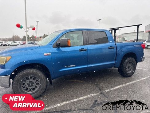 Used 2010 Toyota Tundra 4x4 CrewMax image 17