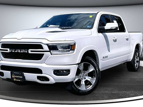 Used 2019 RAM 1500 Laramie w/ Sport Appearance Package AWD/4WD image 3