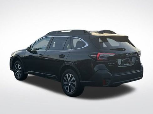 Used 2022 Subaru Outback Premium image 9
