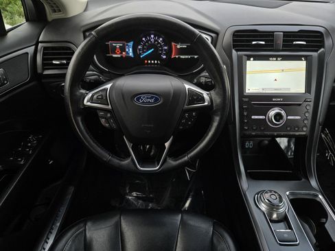 Used 2019 Ford Fusion Energi Titanium image 11